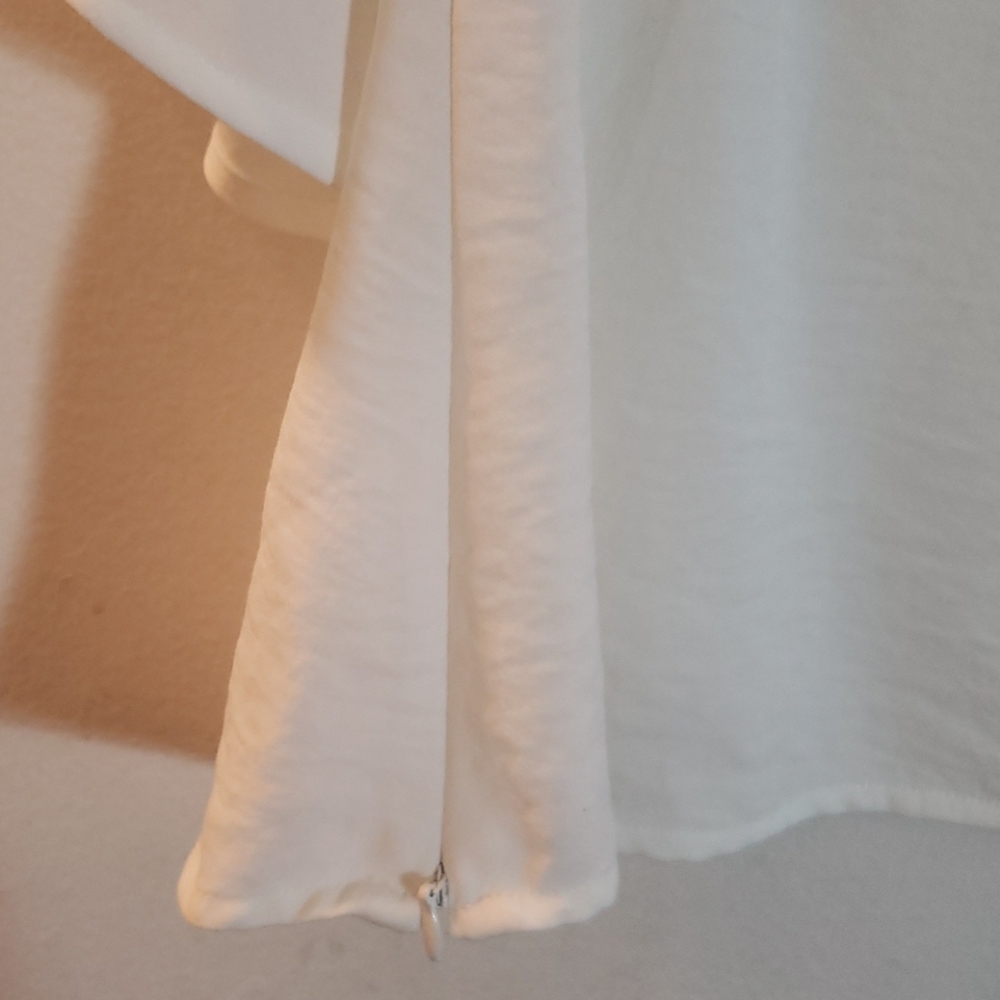Vince Camuto Blouse - Picture 6 of 8